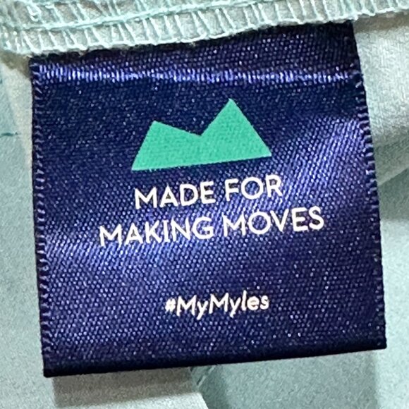 MYLES Apparel Make Moves 7" Mint Green Flat Front Performance Shorts Size Medium - Picture 8 of 9